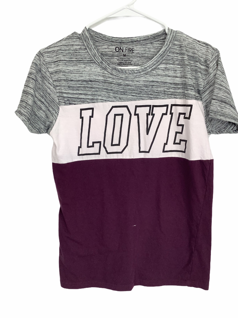 On Fire Gray Purple White LOVE Graphic T-Shirt M